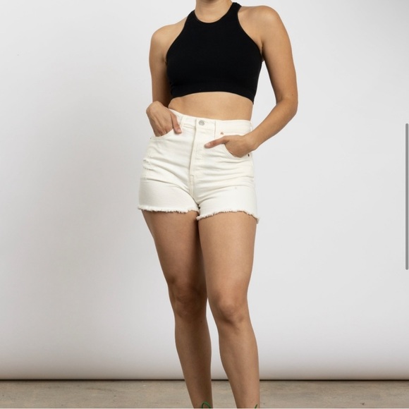 Levi's Ribcage Off White Shorts - Picture 5 of 6
